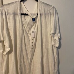 New light and thin t shirt with tags